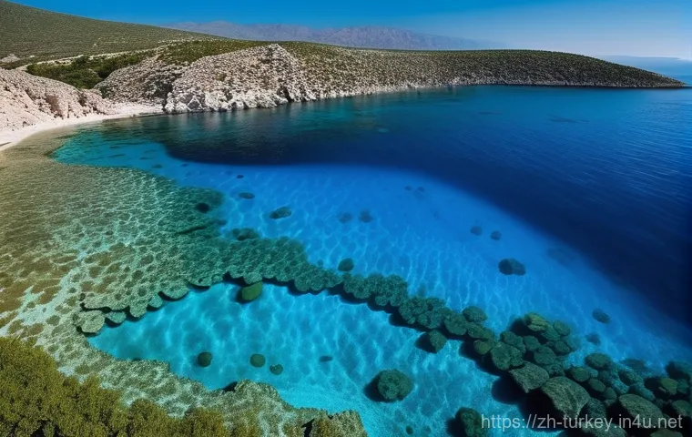 튀르키예 독특한 해양 관련 풍경 - **A serene underwater exploration of Turkey's "Blue Hole" near Kaputaş Beach.** Sunlight pierces thr...